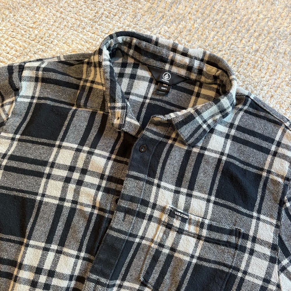 Volcom Black & White Plaid Flannel Skate Shirt